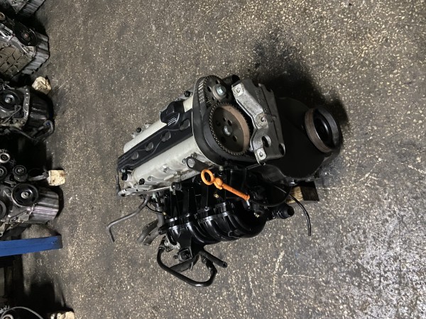 vw polo 1.4 akq kodlu çıkma orijinal motor ve motor parçaları